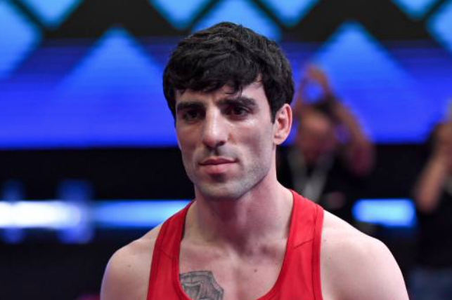 Боксер Ованнес Бачков вышел в полуфинал чемпионата мира