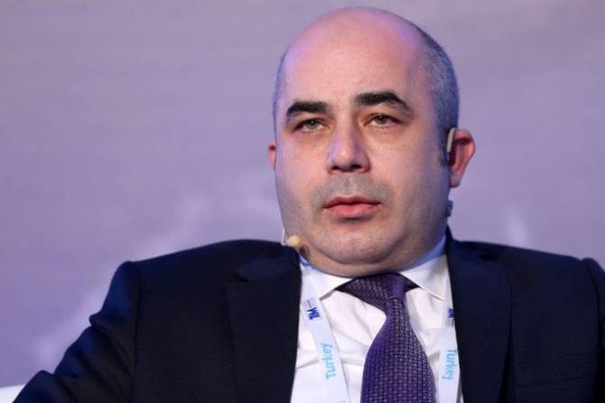 Эрдоган отправил в отставку главу Центробанка на фоне рекордного падения турецкой лиры