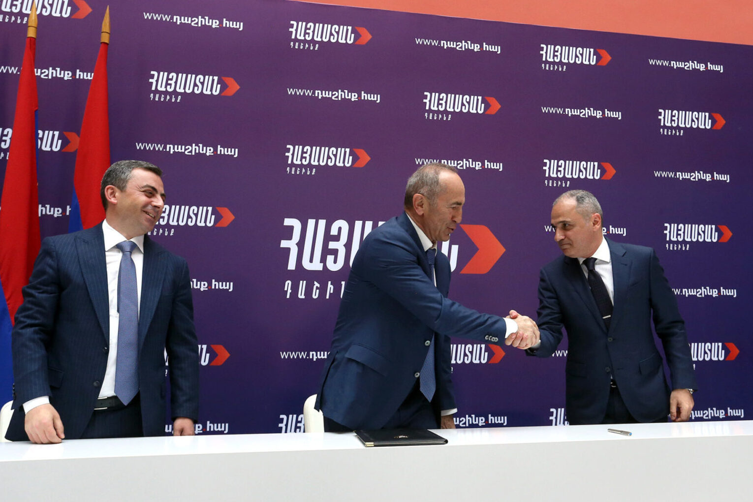 «Վստահ եղեք, որ ամեն ինչ լավ է  լինելու»․ Քոչարյանը, Սաղաթելյանը, Հակոբյանը միավորվել են «Հայաստան» դաշինքի ներքո