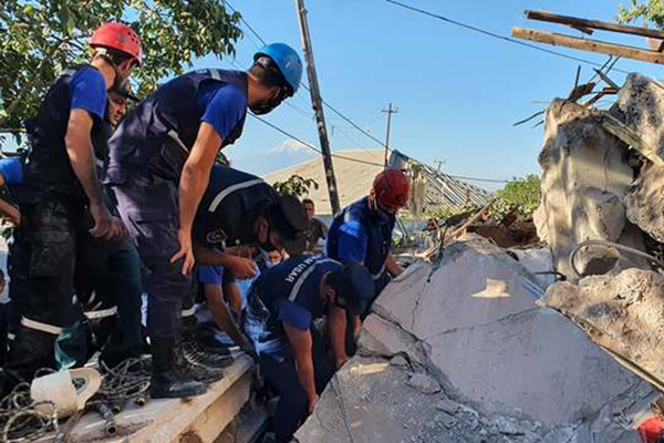 Փրկարարները փլատակներից դուրս բերեցին երրորդ քաղաքացուն. նա արդեն մահացած էր